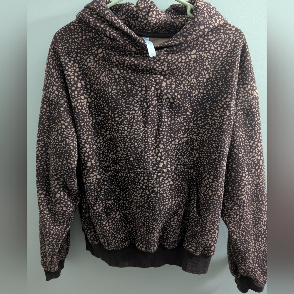 Fabletics Cozy Fleece Hoodie Brown Tan Pattern Print Animal Speckled Pullover M